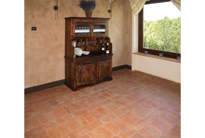 15x30 cm rectangular Terracotta