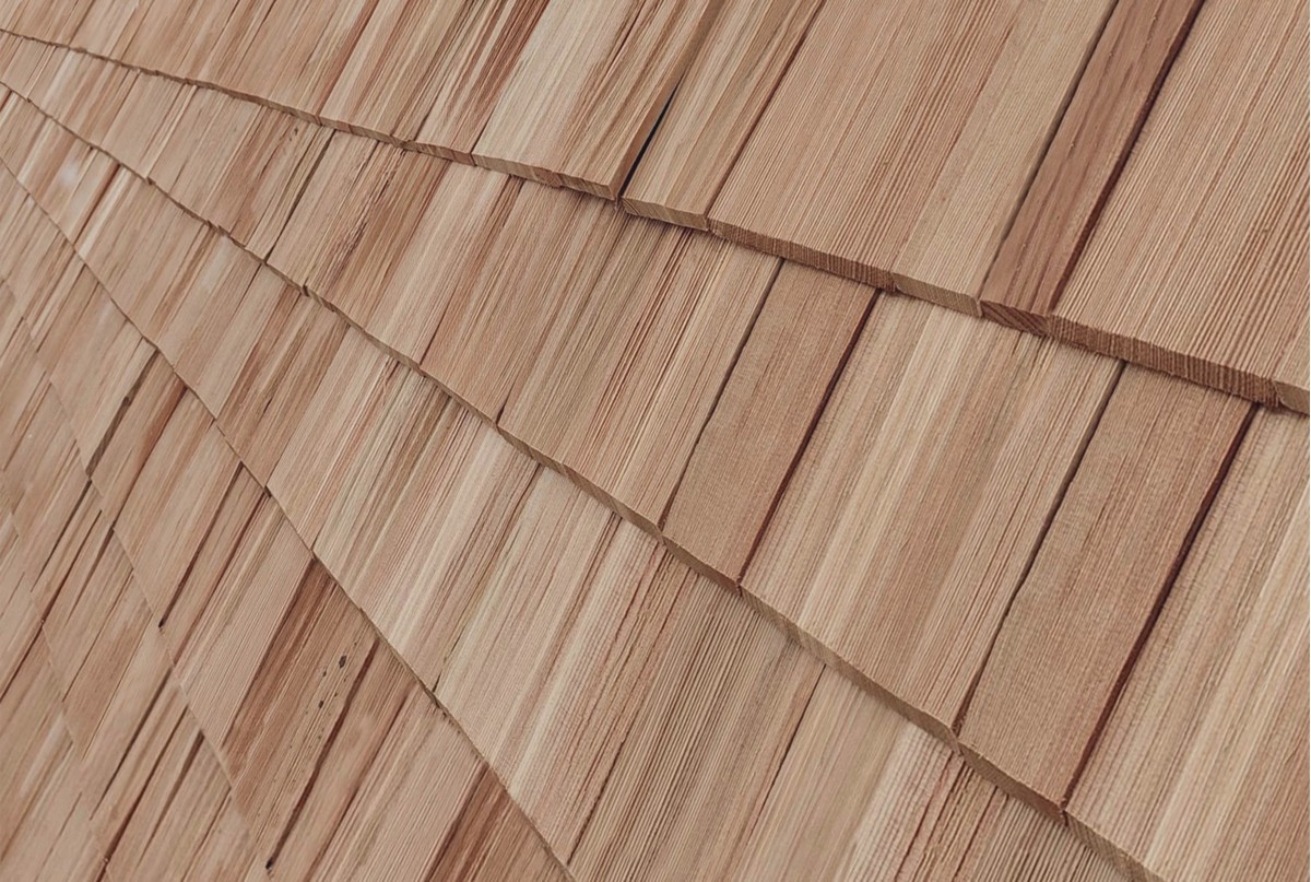 Scandole in larice spaccato